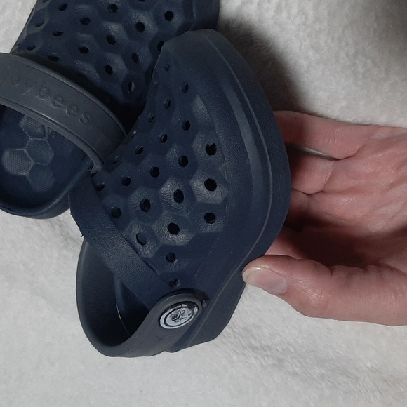 Joybee sandles - Picture 3 of 4